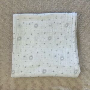 Little Journey Gray White Moon & Stars Baby Swaddle Blanket Muslin Cotton Aldi